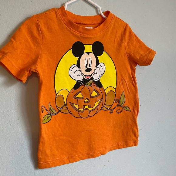 Old Navy Disney Mickey Mouse pumpkin Tshirt - Picture 5 of 10